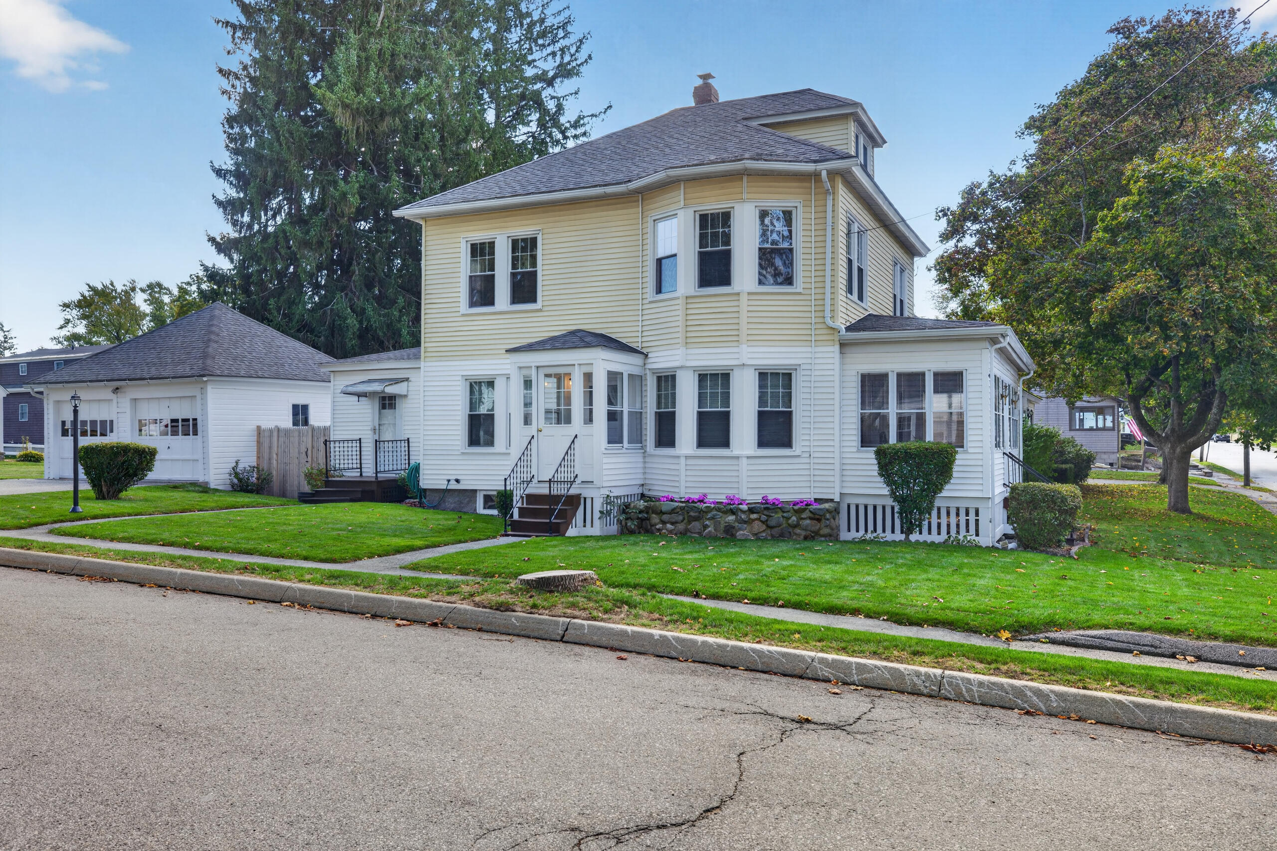Photo of 41 Locke Street Saco ME 04072