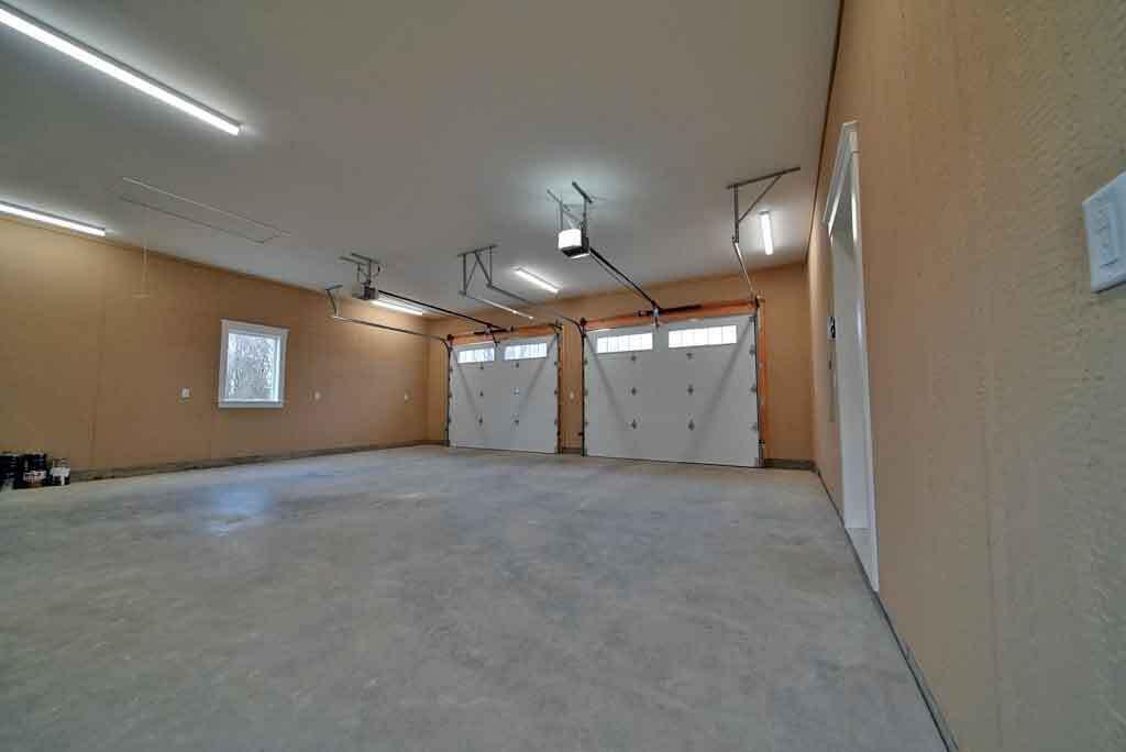 9 Lilac Lane, Houlton, ME, 04730
