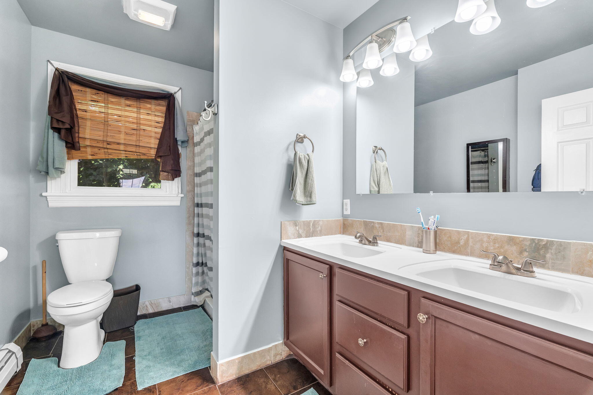 5 Chenault Street, Lewiston, ME 04240 32-web-or-mls-5-chenault-st