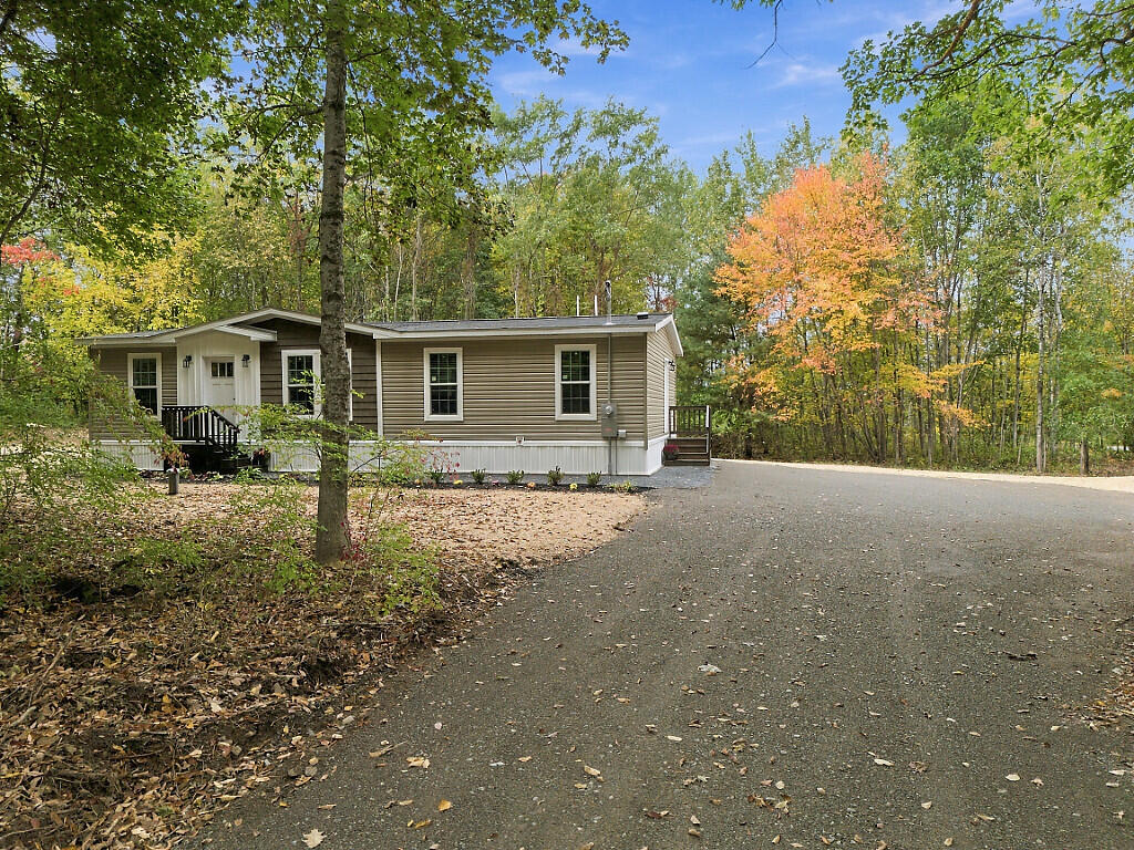 Photo of 284 Holman Day Road Vassalboro ME 04989