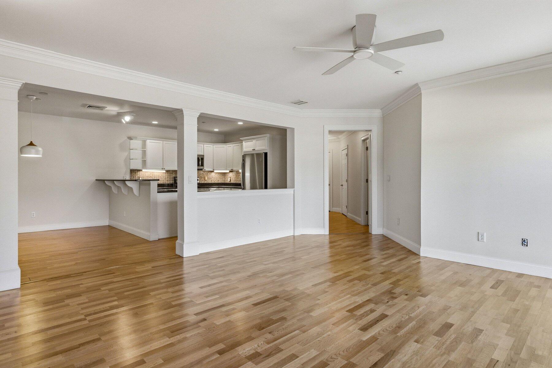 100 Shepards Cove Road UNIT F204, Kittery, ME, 03904