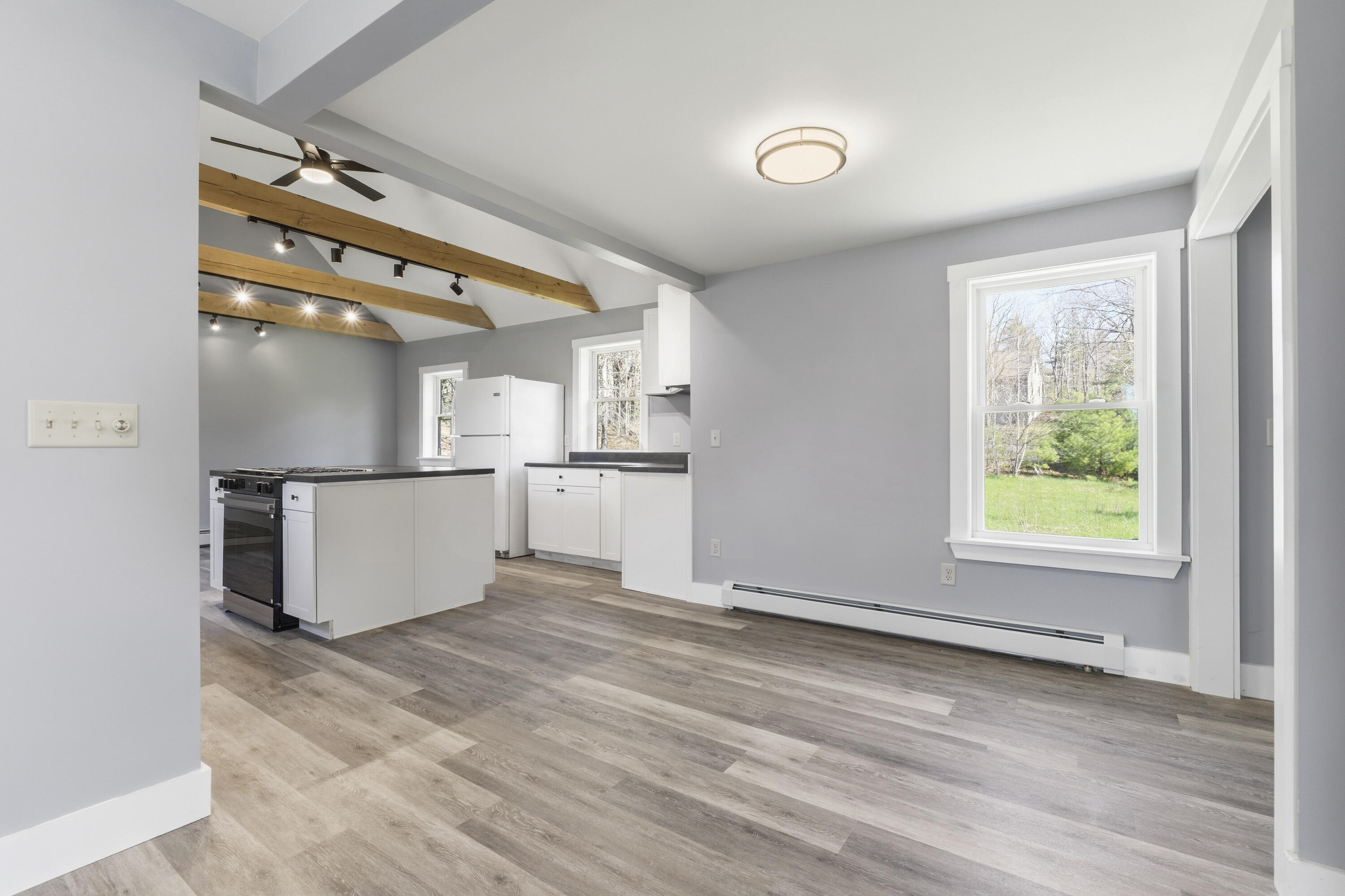 222 River Road, Richmond, ME, 04357