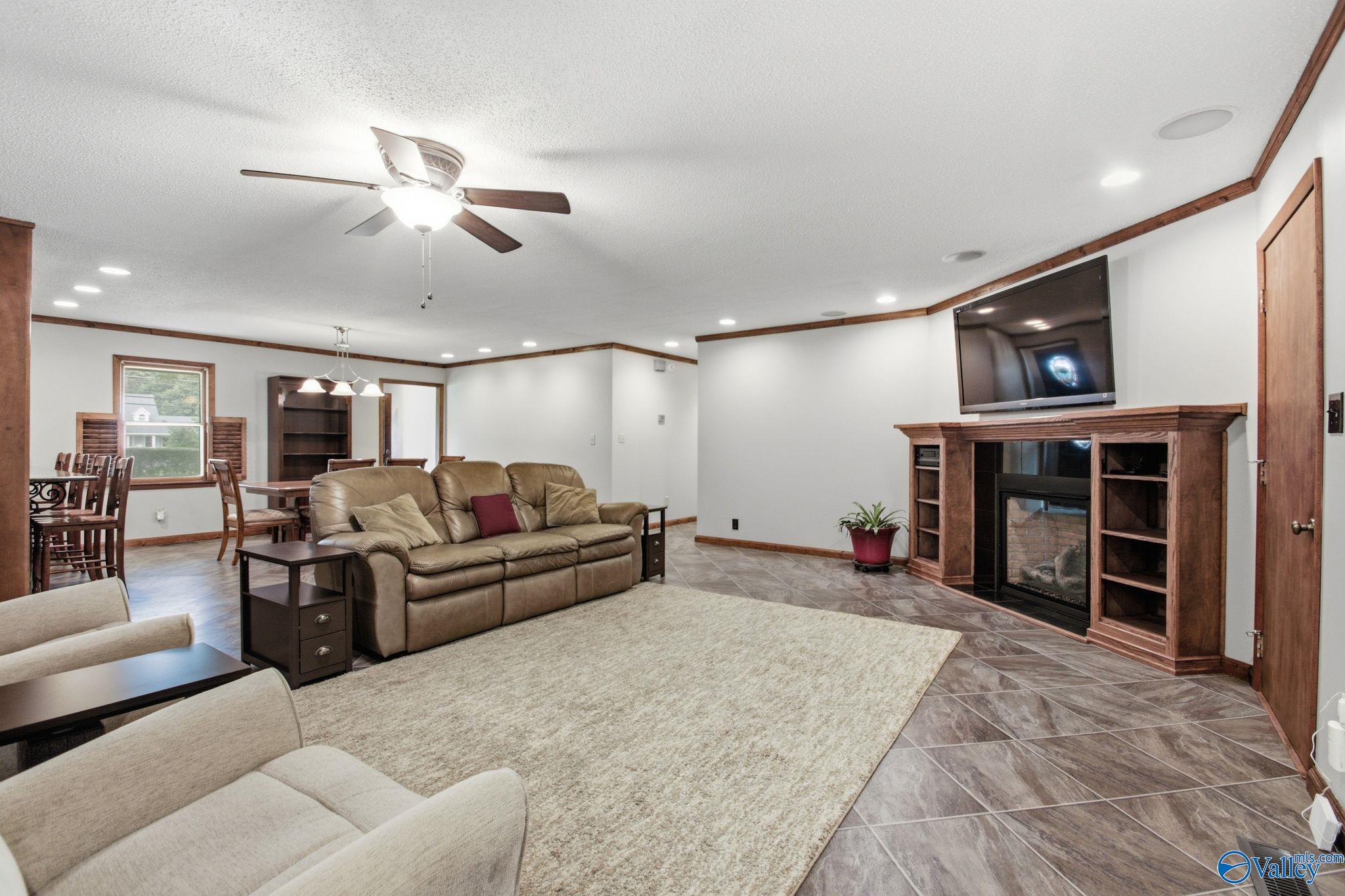 Photo of 1495 JEFF ROAD NW, HUNTSVILLE, AL 35806