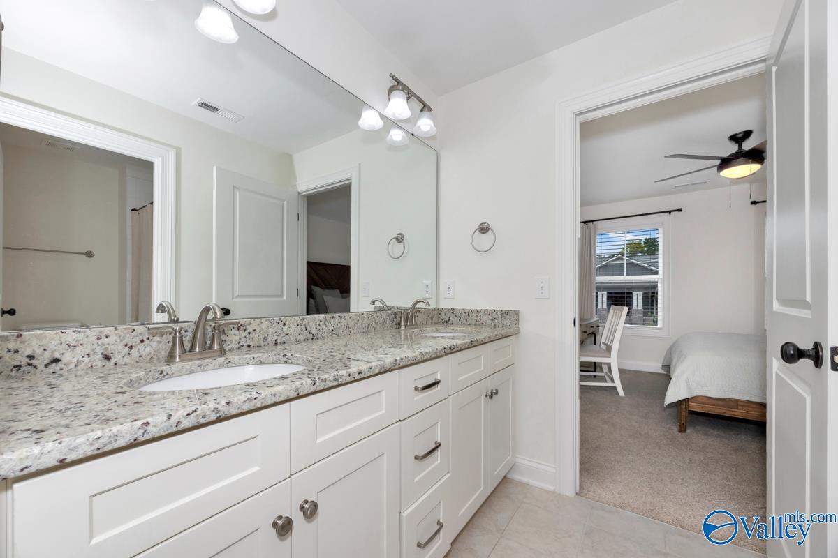 Photo of 1301 HIGHLAND AVENUE, HUNTSVILLE, AL 35801