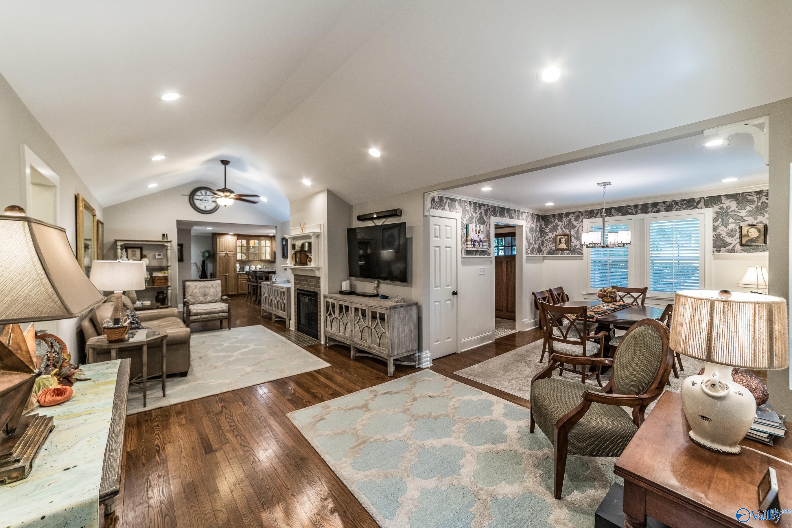 Photo of 412 MONTE SANO BLVD SE, HUNTSVILLE, AL 35801