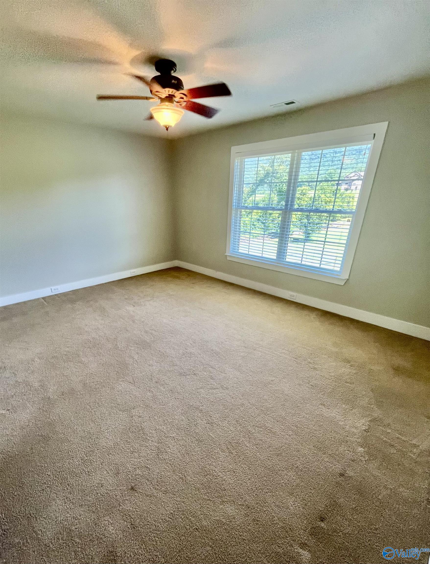 Photo of 227 KEIFFER CIRCLE, NEW MARKET, AL 35761